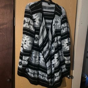New Directions Black and Gray Cardigan Sweater